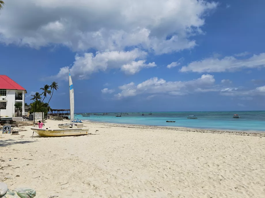 Nungwi, Pantai Maisha