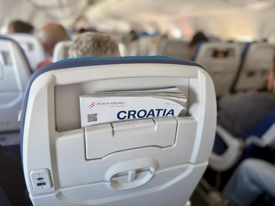 Pengisian daya USB di kursi