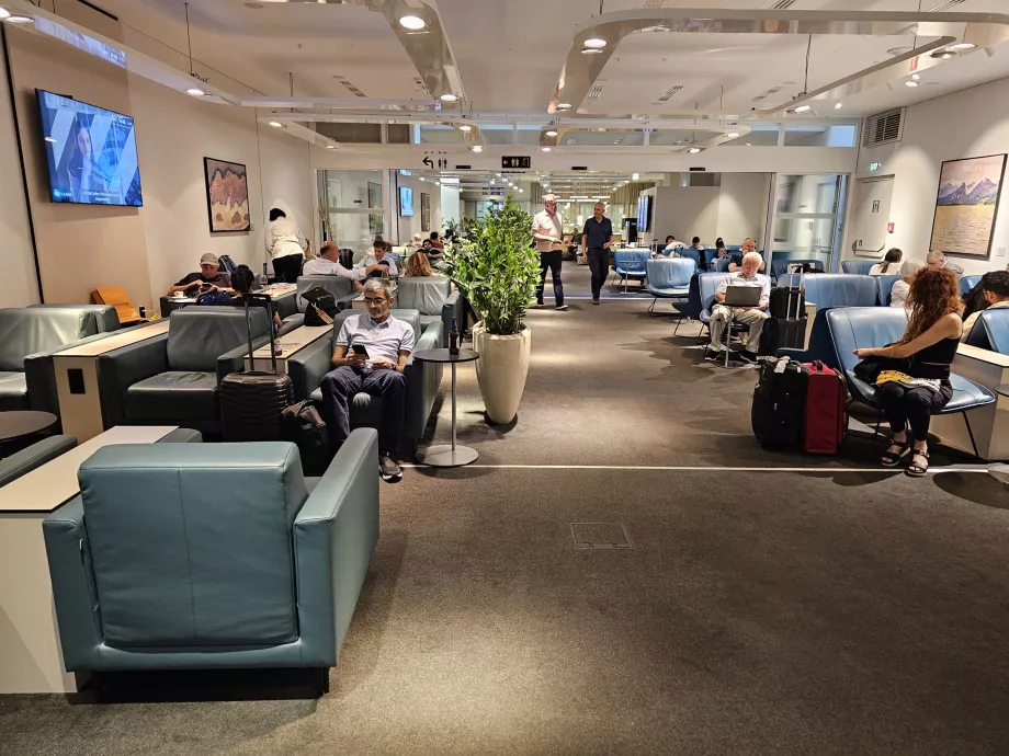 Keseluruhan lingkungan SkyLounge