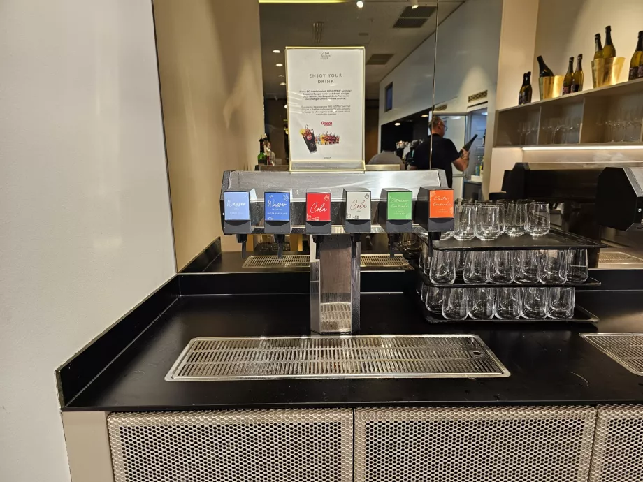 Minuman ringan dengan postmix