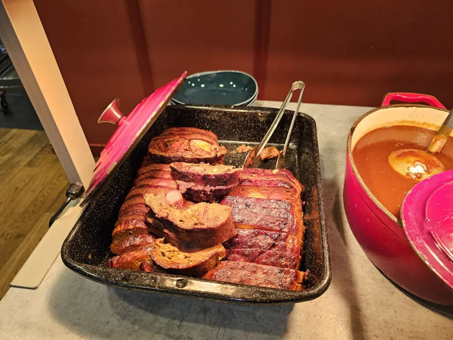 Makanan panas