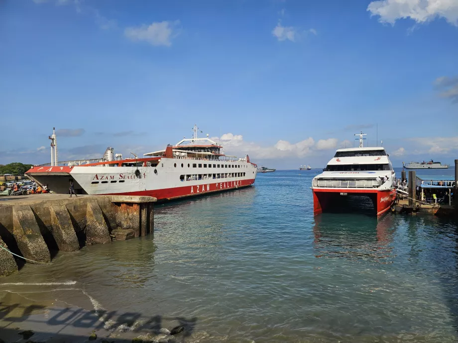 Kapal Azam Marine