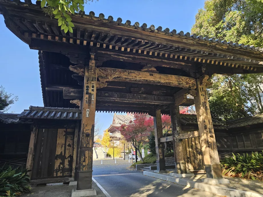 Zojo-Ji, pintu masuk utama