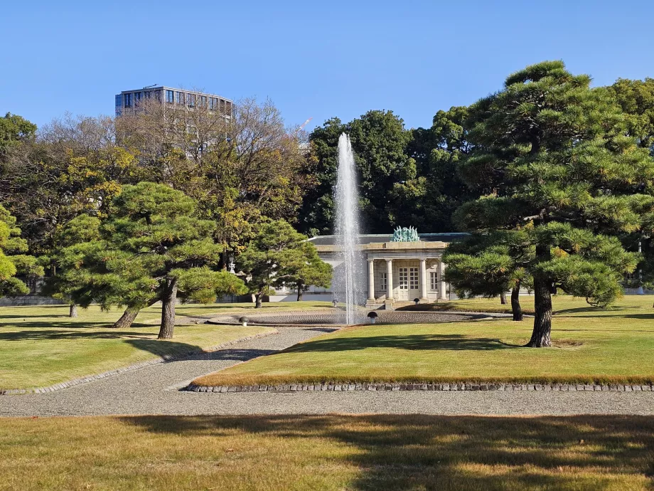 Taman Istana Akasaka