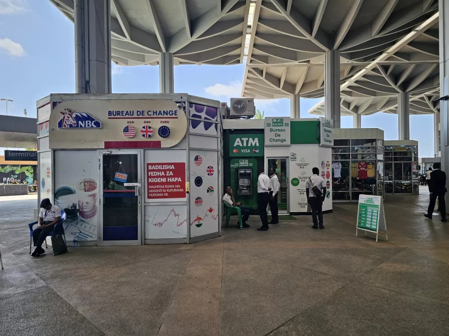 ATM dan kantor penukaran valuta asing, Terminal 2