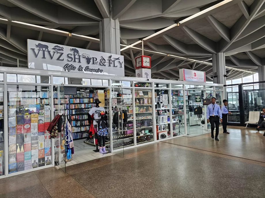 Toko suvenir, zona transit, terminal 2