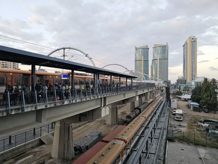 Stasiun kereta api TRC