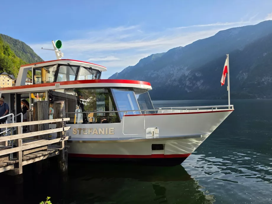 Ferry Hallstatt <-> stasiun kereta api
