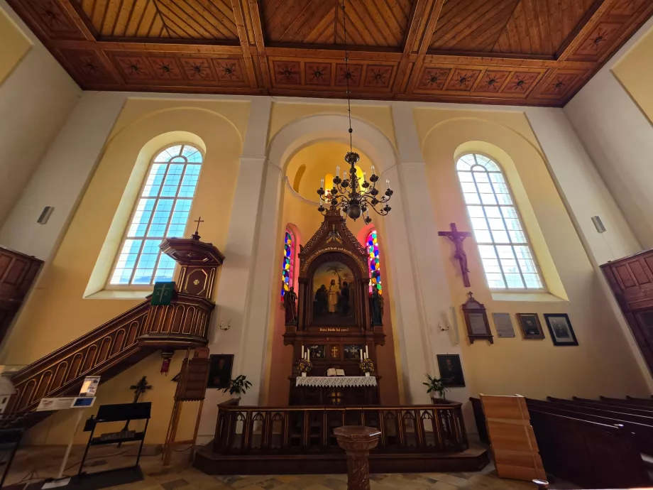 Bagian dalam sebuah gereja Protestan