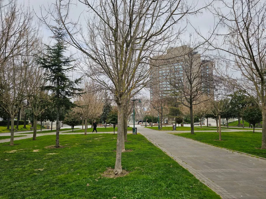 Taman Alun-Alun Taksim