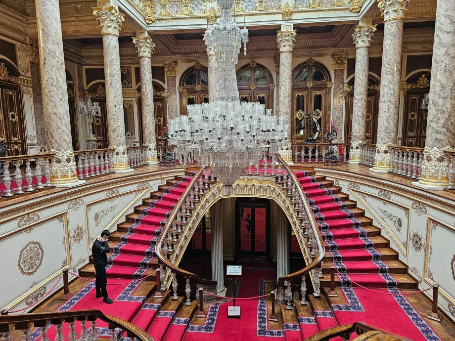 Istana Dolmabahce