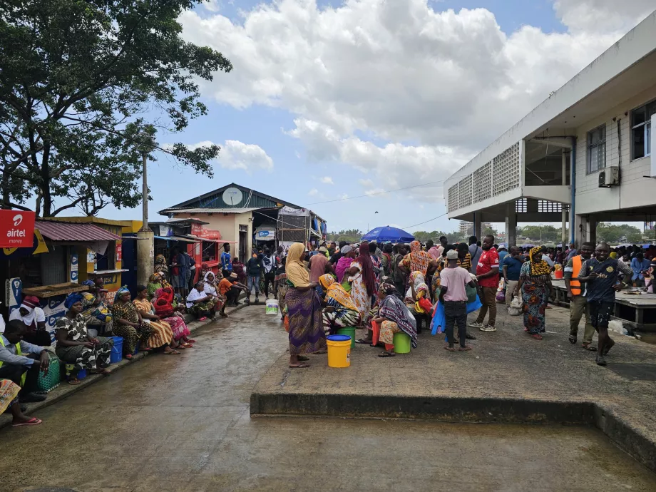Pasar Ikan Feri
