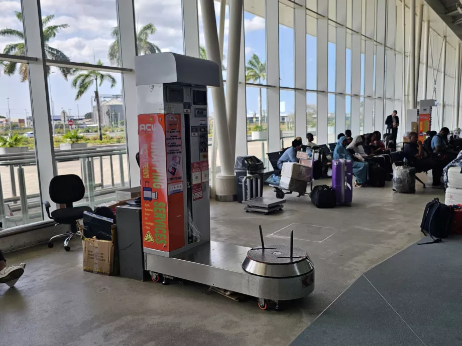 Pembungkus bagasi, Terminal 3