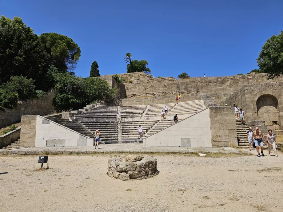 Akropolis Rhodes, amfiteater