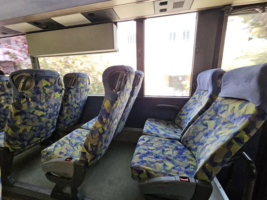 Interior bus KTEL