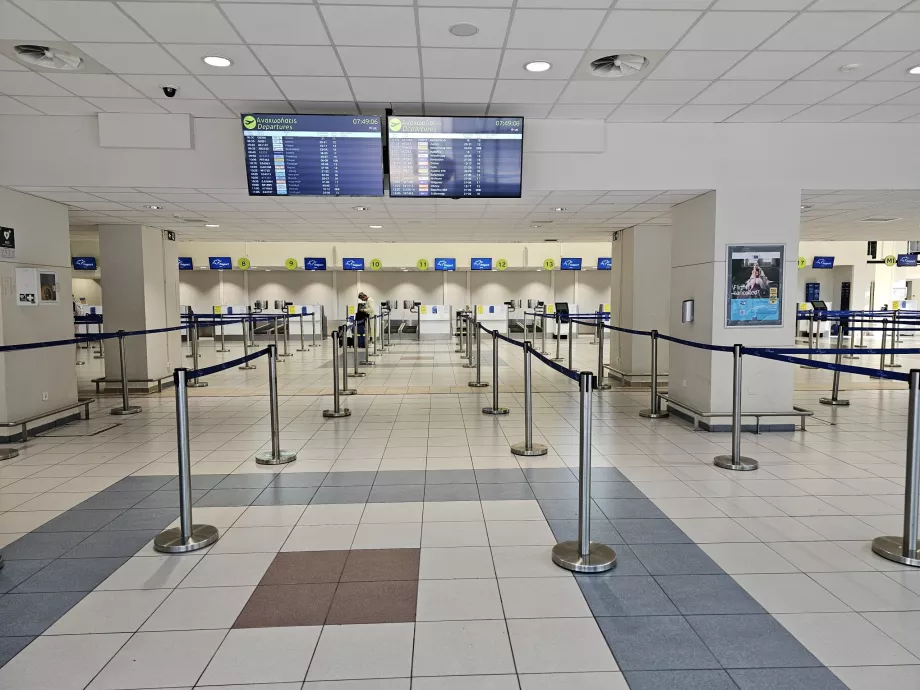Aula Keberangkatan Terminal 1