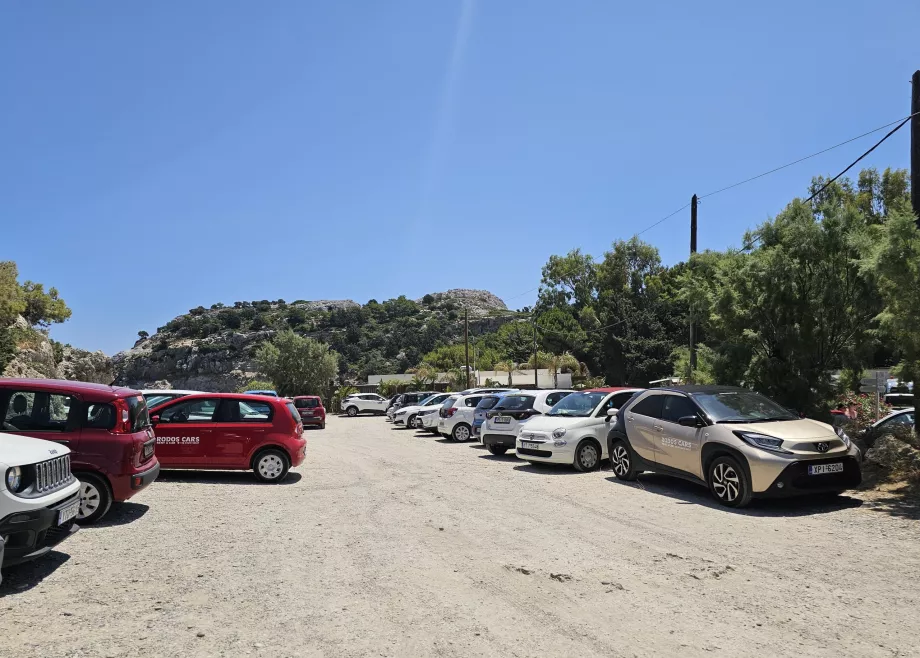 Tempat parkir mobil Pantai Anthony Quinn