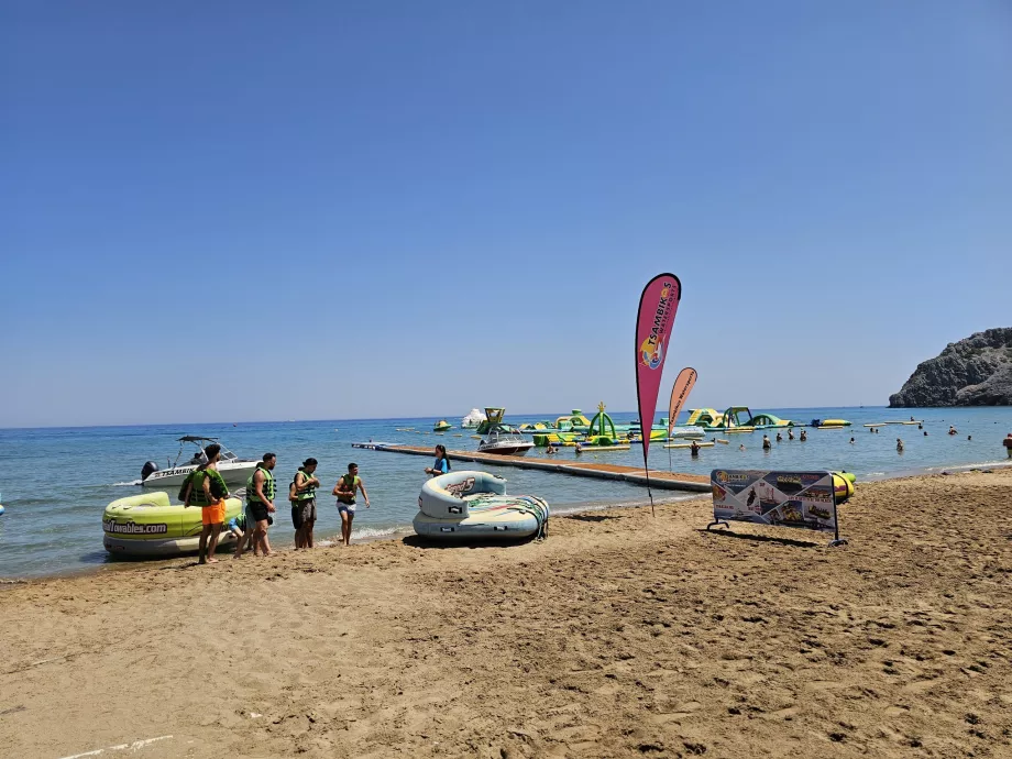Olahraga air, pantai Tsambika