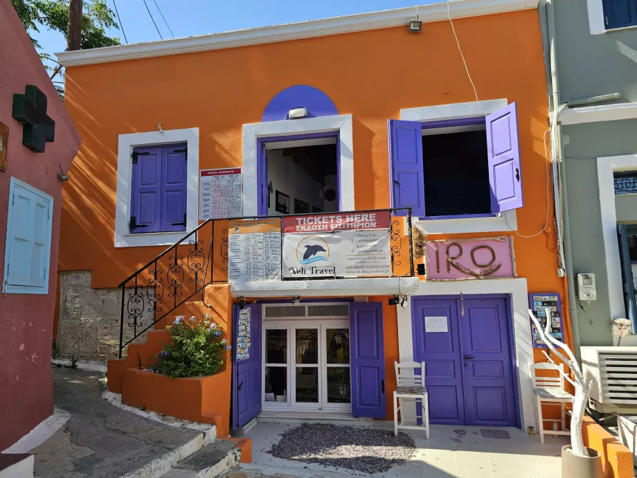 Toko tiket kapal Skala Kamirou