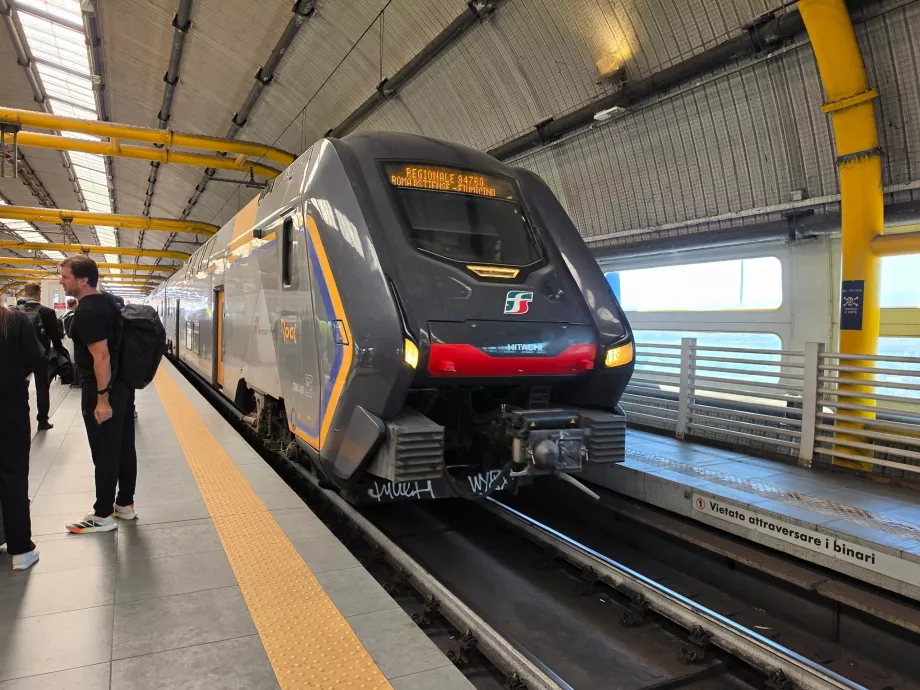 Kereta api di Bandara Fiumicino