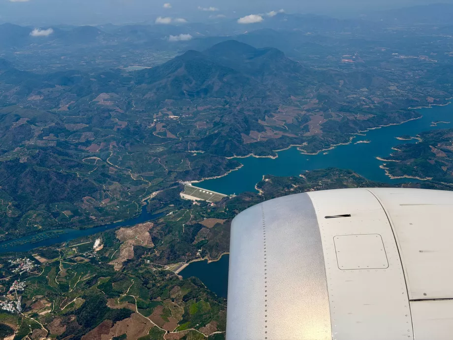 Sebelum mendarat di Hainan