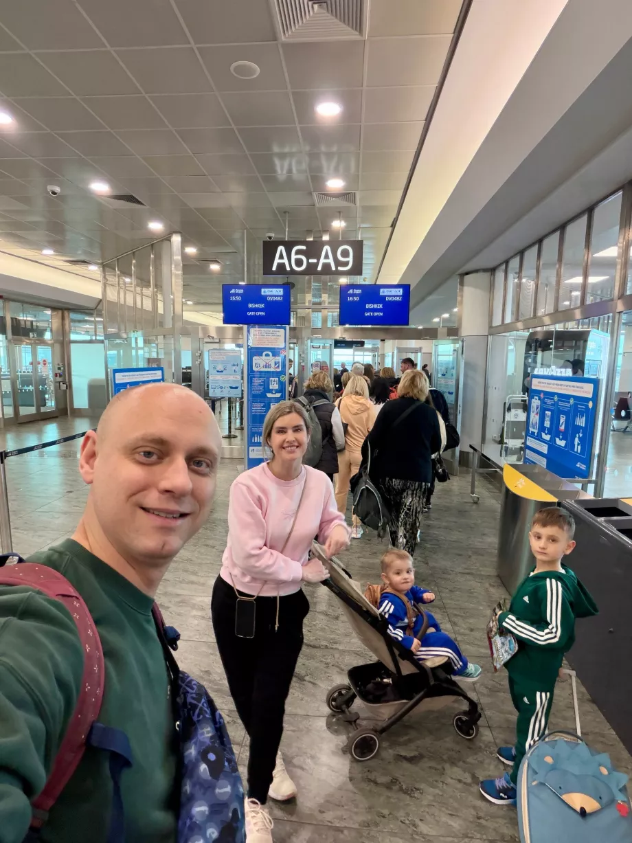 Keluarga sebelum keberangkatan