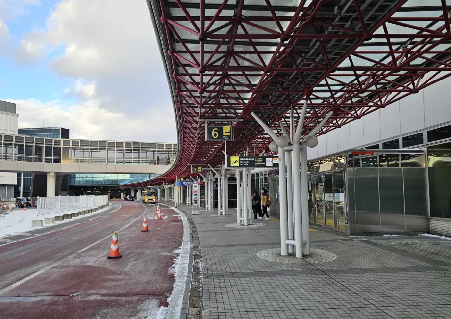 Terminal Domestik Bandara Sapporo