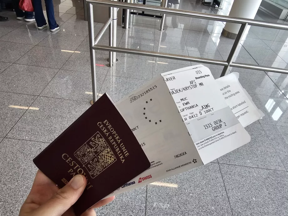 Boarding pass kelas bisnis