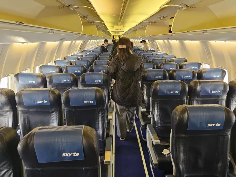Interior Boeing 737, Skymark Airlines