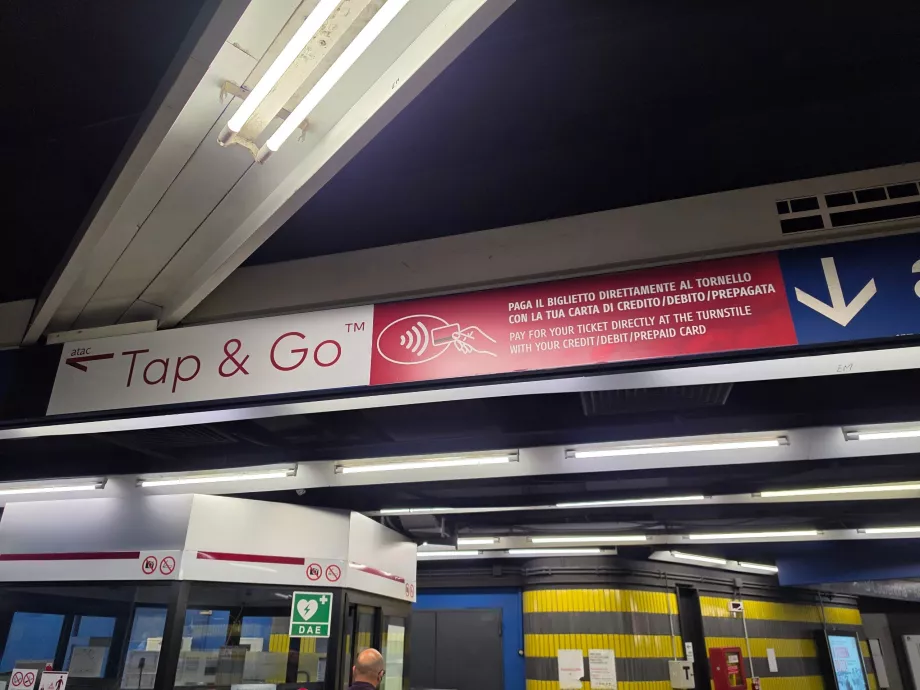 Informasi tentang pembayaran tarif nirsentuh di metro