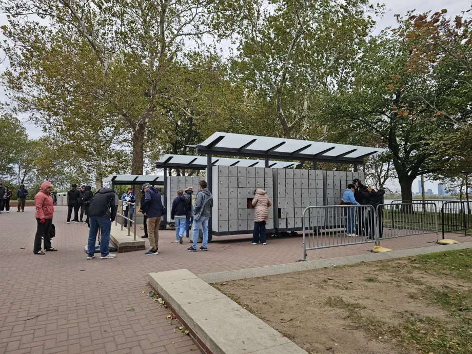 Loker untuk menyimpan barang-barang pribadi