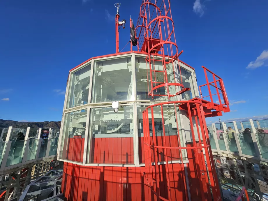 Mercusuar di Menara Pelabuhan Kobe