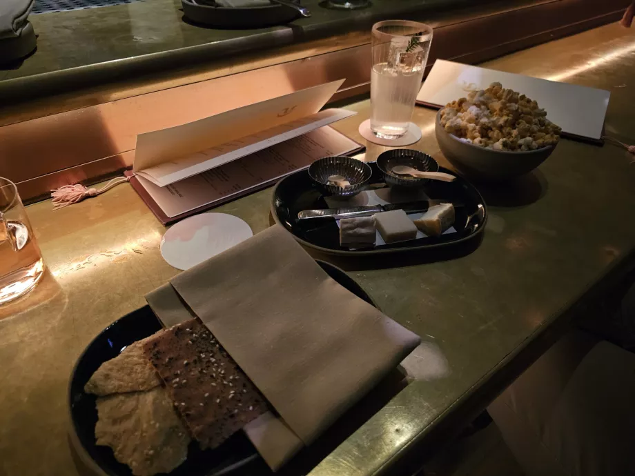 Minuman di Overstory