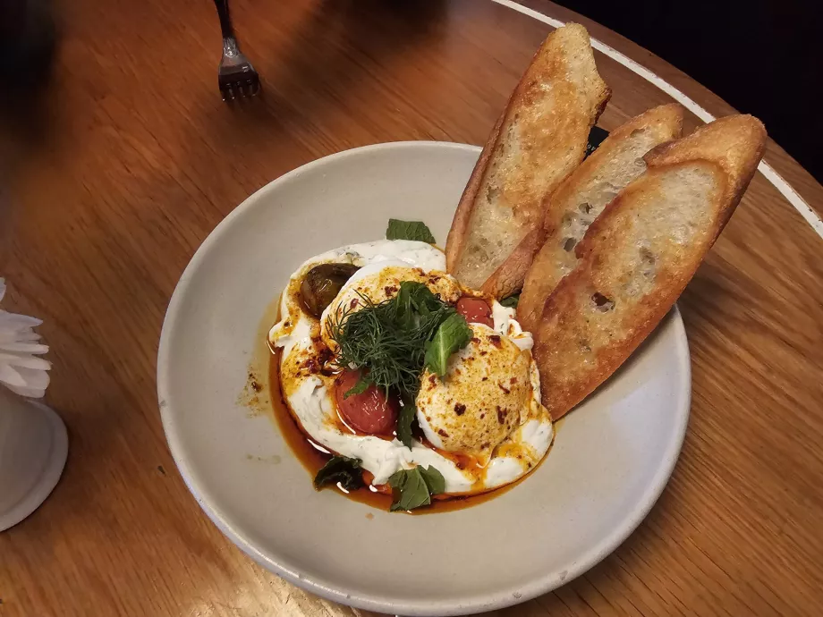 Sarapan, telur Turki