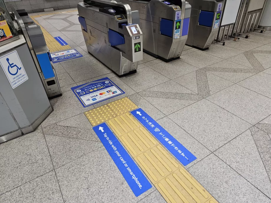 Pembayaran kartu nirsentuh