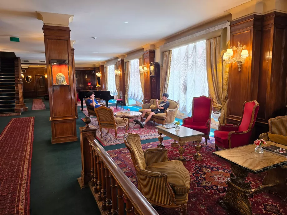 Lobi hotel