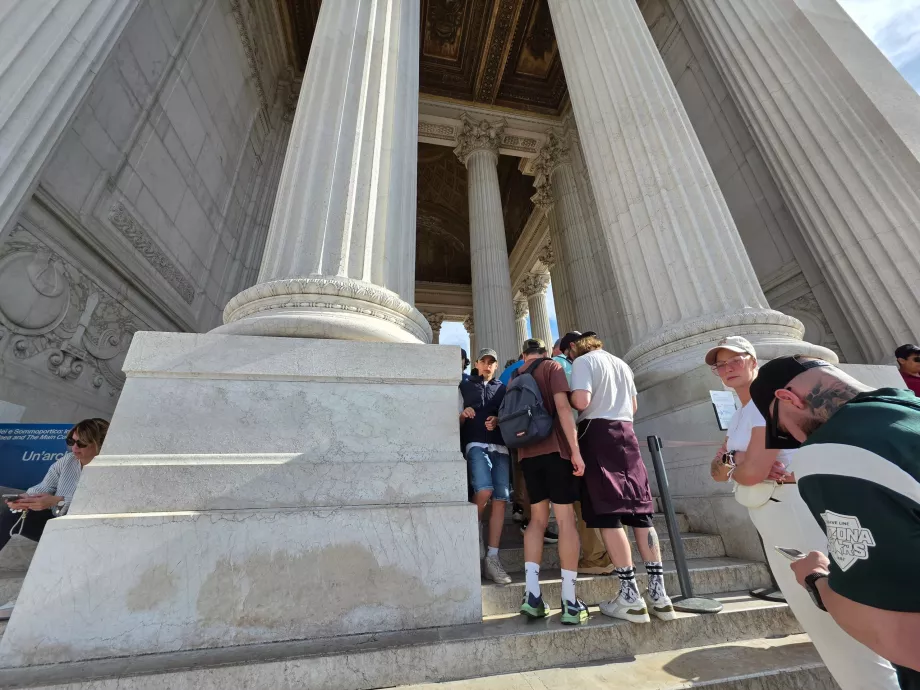 Altare della Patria, penjualan tiket