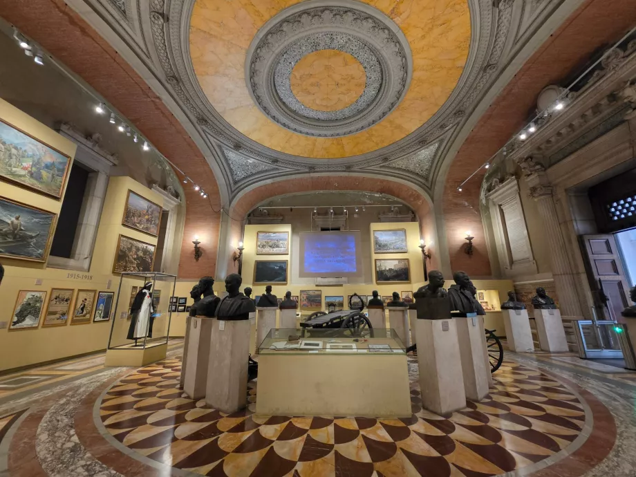 Altare della Patria, bagian berbayar