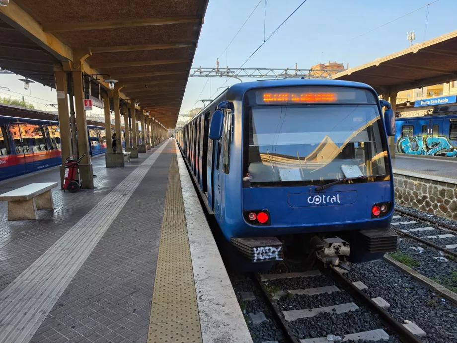 Kereta Roma–Lido