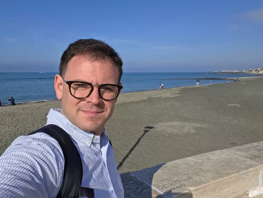 Saya di Lido di Ostia