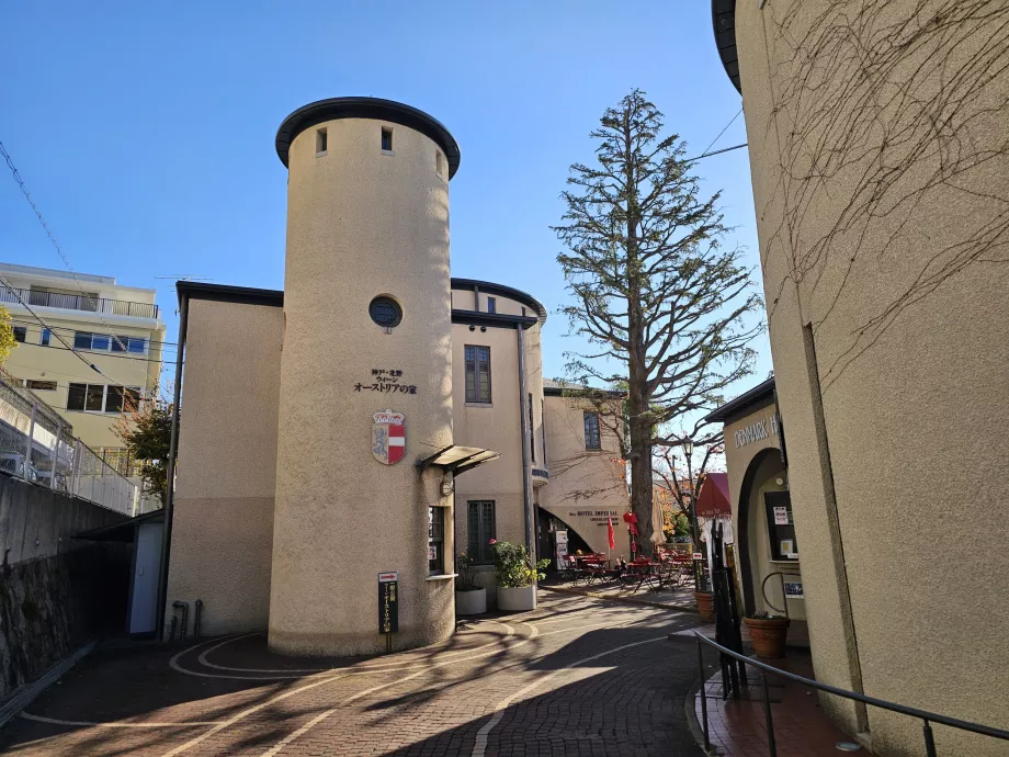 Kitano, Rumah Denmark