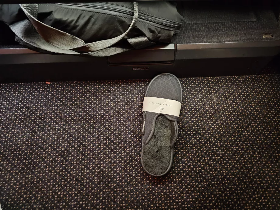 Sandal