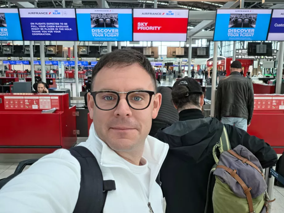 Check-in untuk penerbangan di Praha