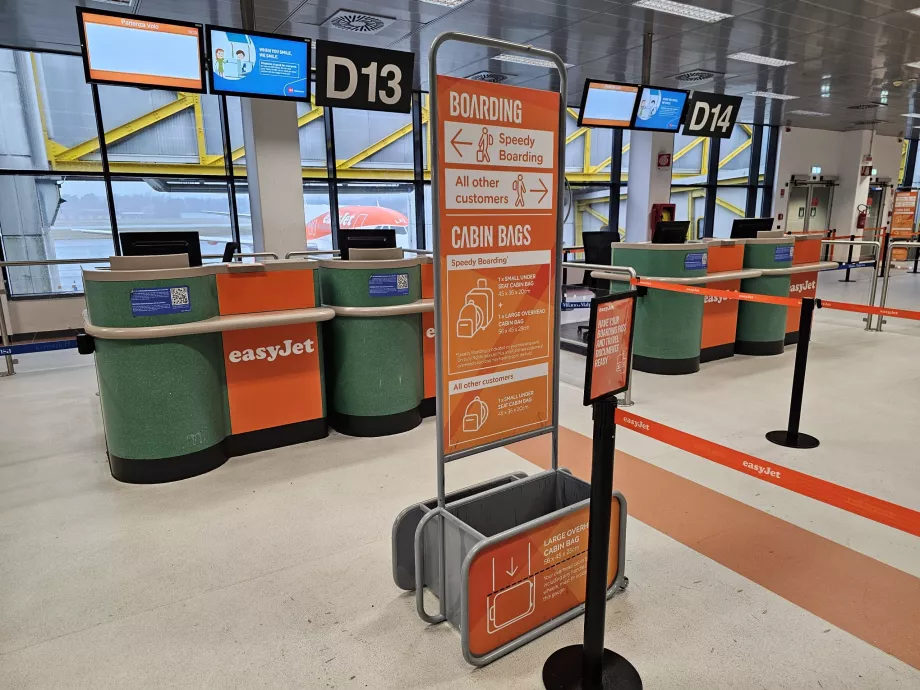 Templat, tas tangan yang lebih besar