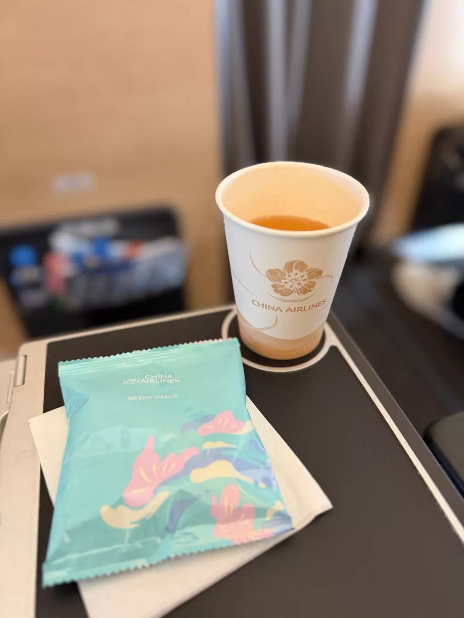 Minuman selamat datang setelah lepas landas