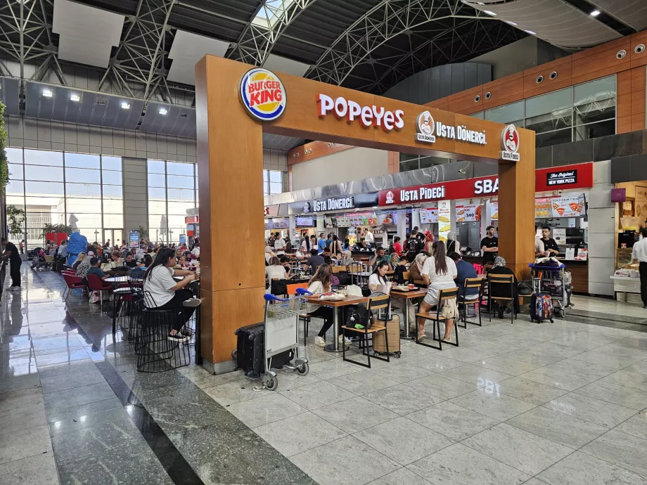 Pujasera di area publik