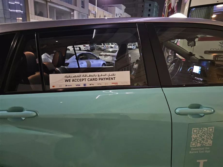Kemungkinan untuk membayar dengan kartu di dalam taksi