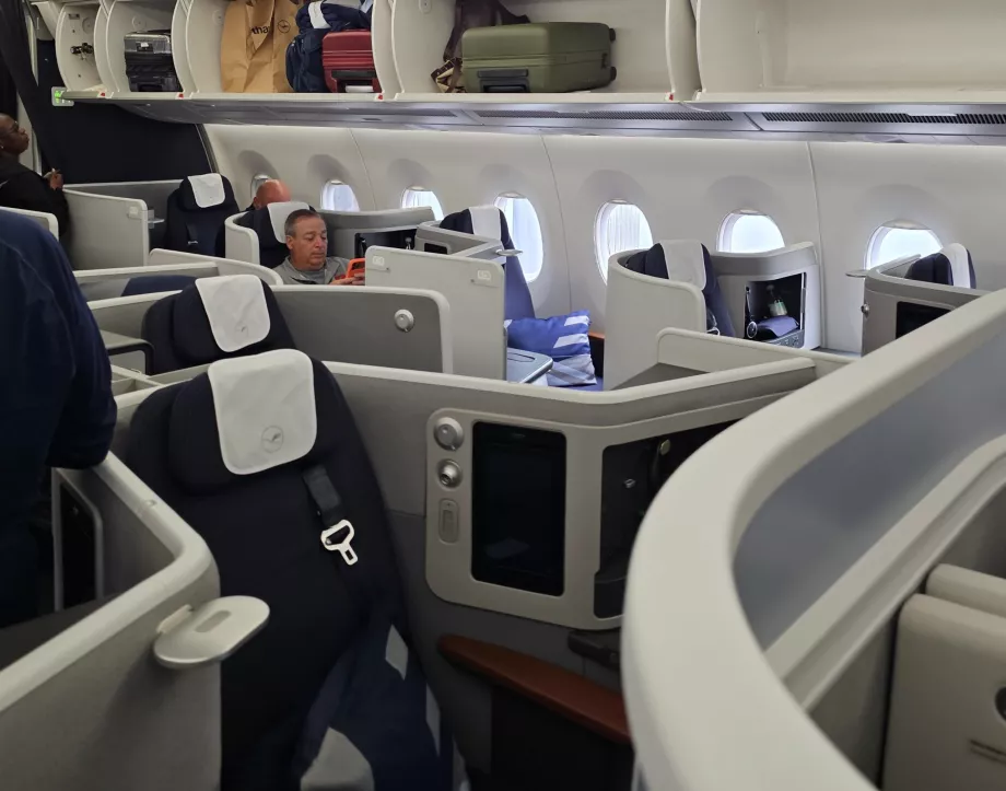 Kabin Kelas Bisnis Allegris
