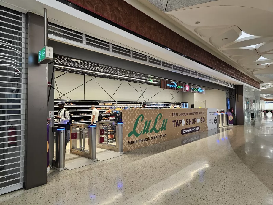 Minimarket dekat stasiun metro