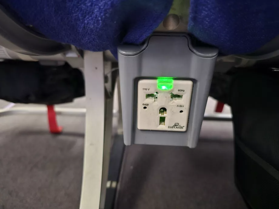 Soket daya pada Airbus A330